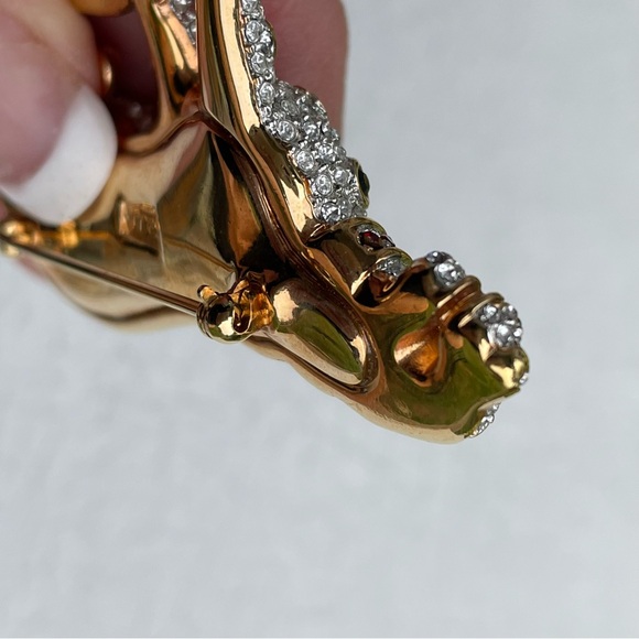 Swarovski crystal gold leopard brooch - Picture 9 of 9